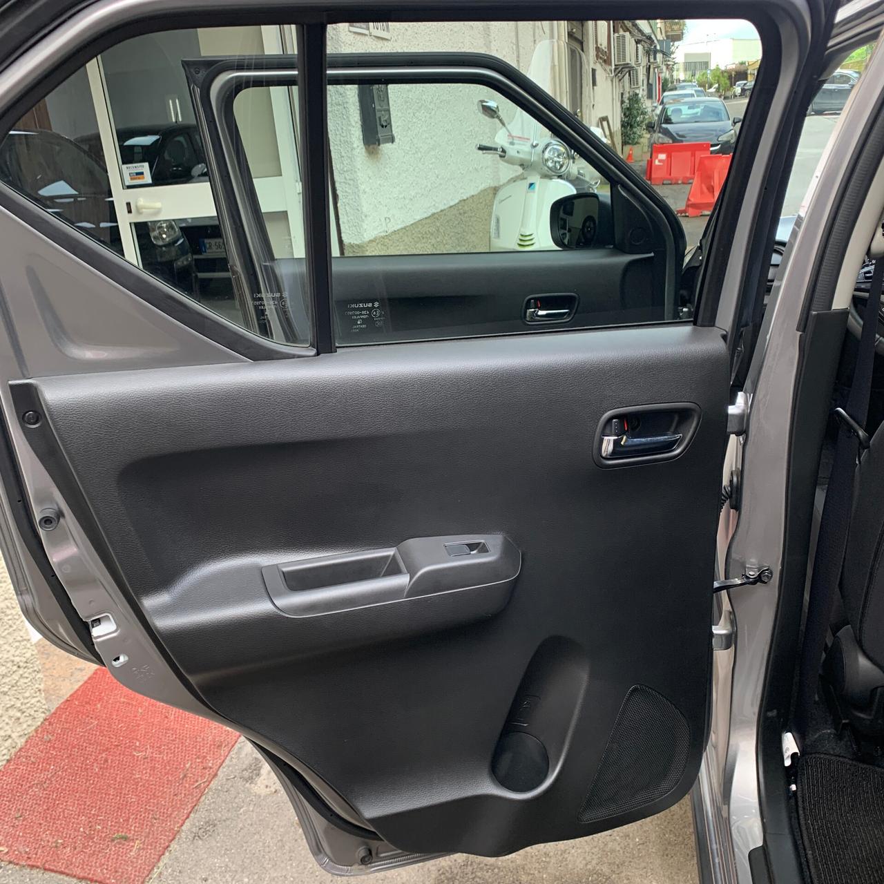 Suzuki Ignis 1.2 Hybrid CVT Top