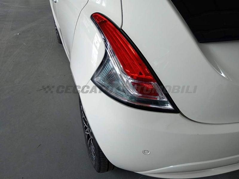 Lancia Ypsilon Ypsilon 1.0 firefly hybrid Platino s&s 70cv