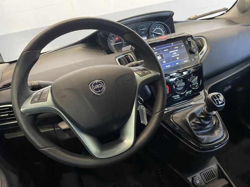 Lancia Ypsilon 1.0 FireFly 5 porte S&S Hybrid Platino