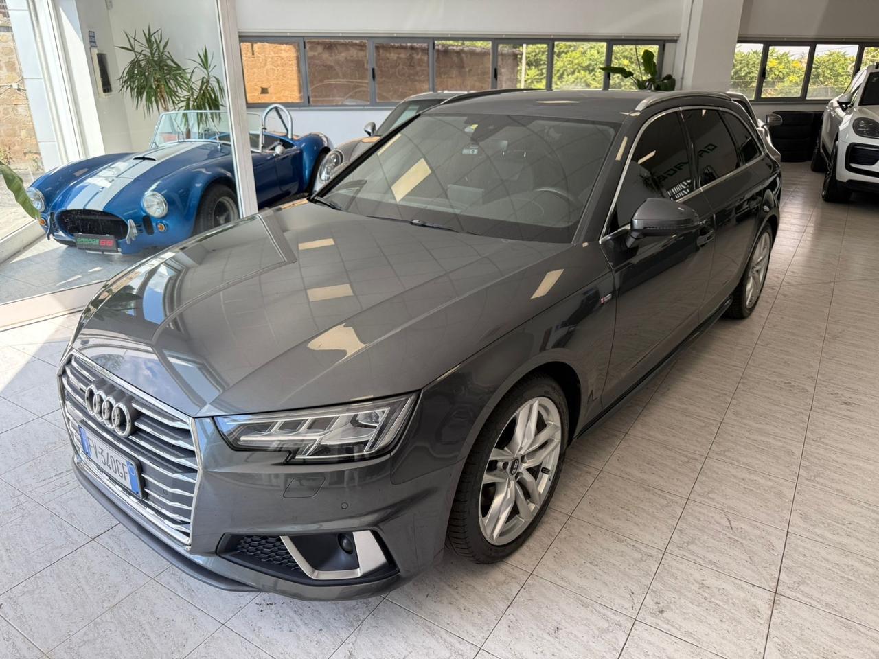 Audi A4 Avant 40 TDI quattro S tronic S-LINE FULL