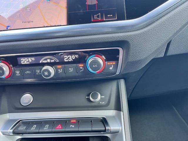 AUDI Q3 35 TDI S tronic Business Advanced