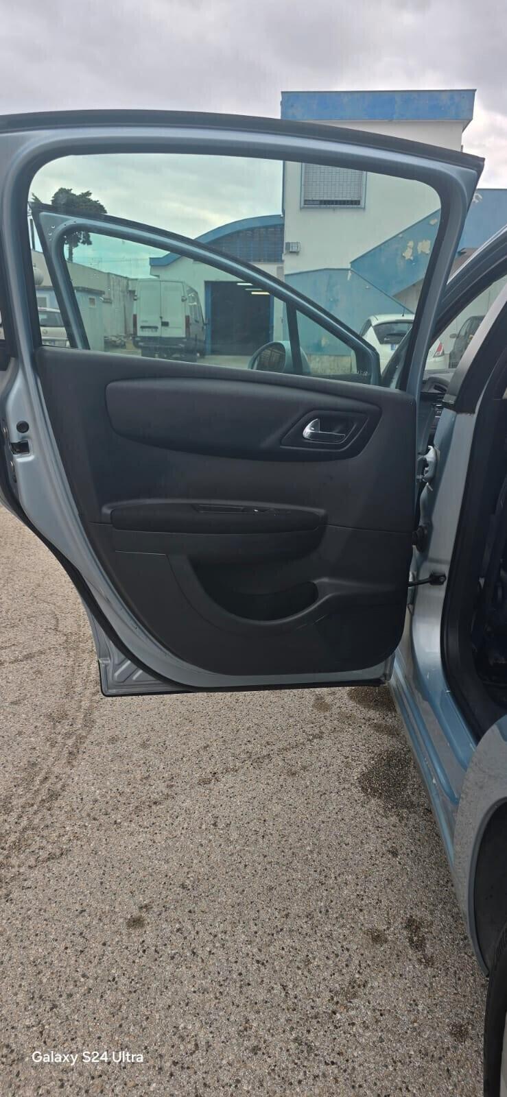 Citroen C4 1.6 HDi 90CV Elegance