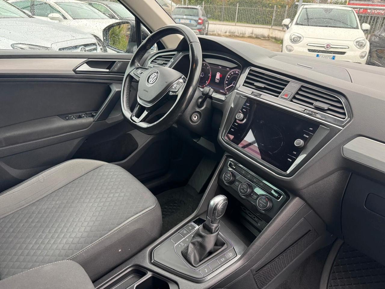 Volkswagen Tiguan 2.0 TDI DSG Sport R LINE