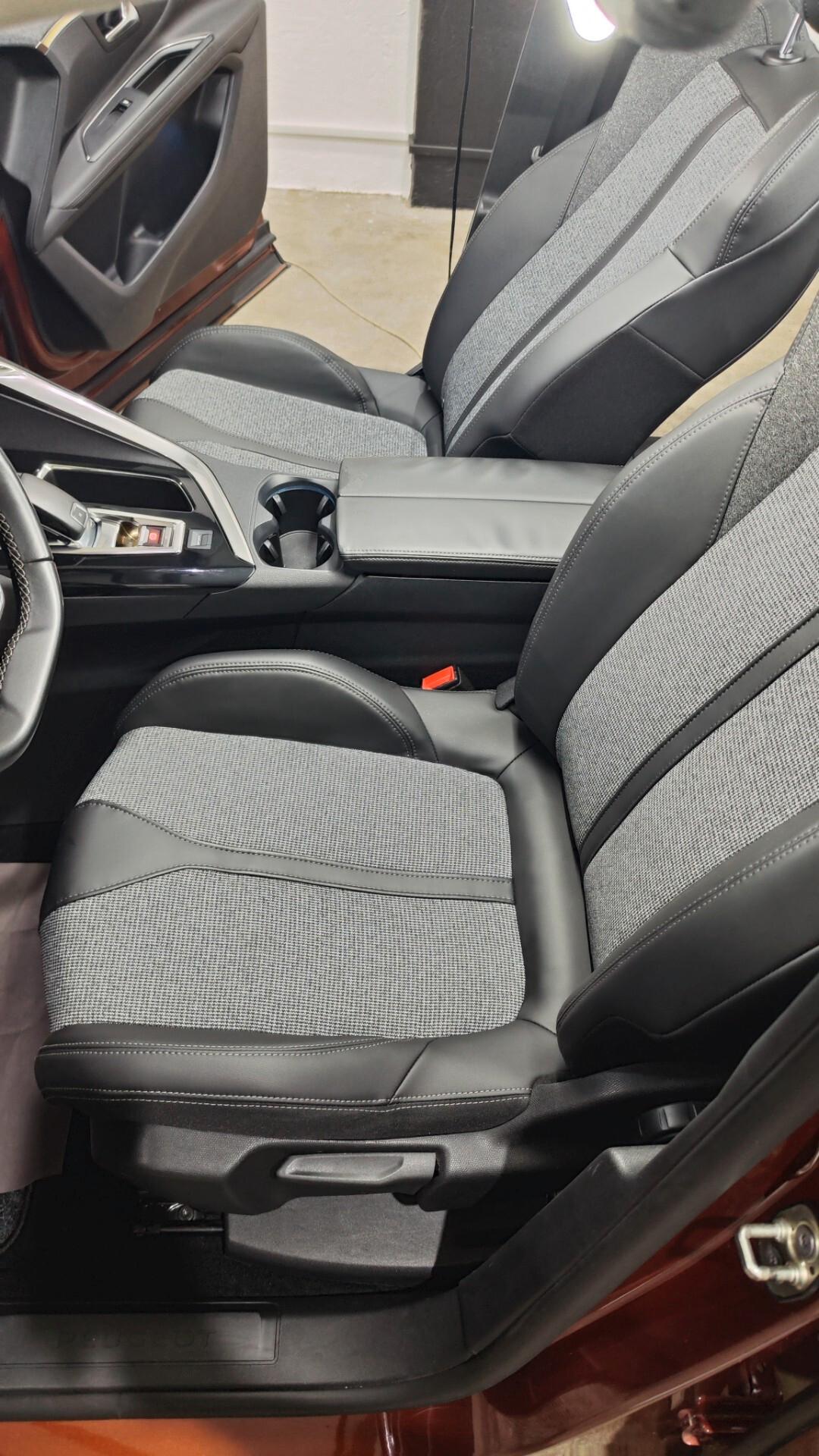 Peugeot 3008 BlueHDi 120 EAT6 S&S Allure