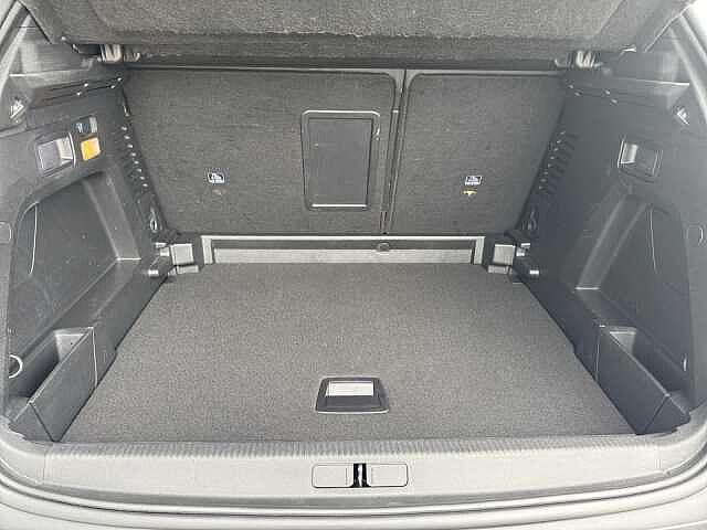 Peugeot 3008 1.5 BlueHDi 130 CV EAT8 Allure Pack