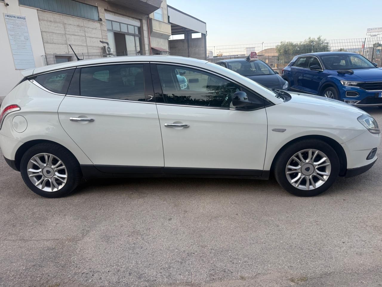 Lancia Delta 1.6 MJT DPF Gold