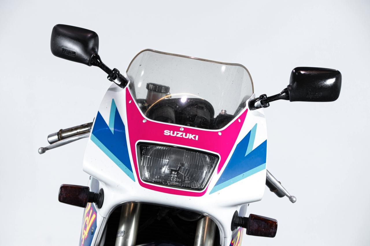 Suzuki RGV 250 GAMMA- 1992