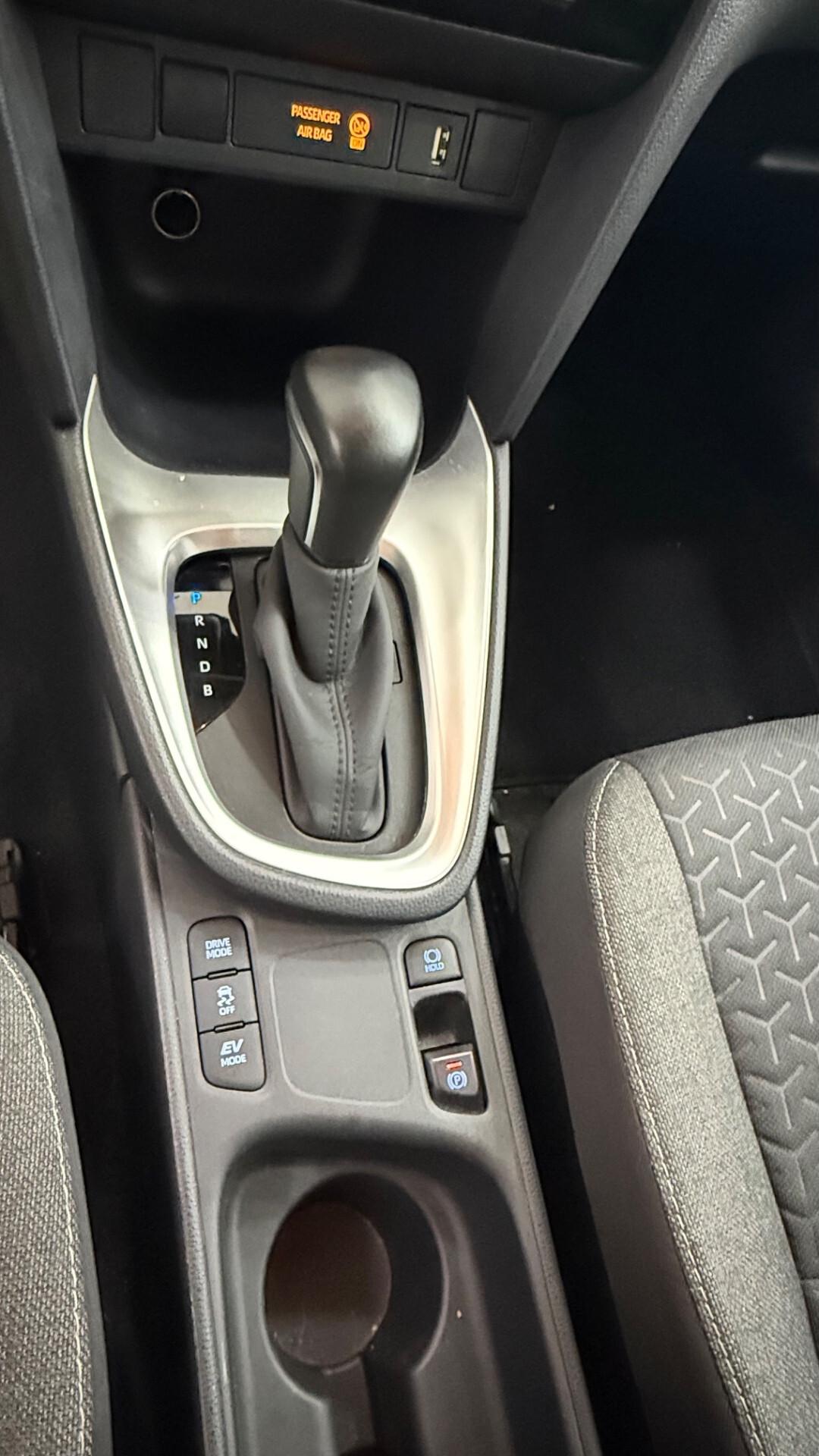 Toyota Yaris Cross 1.5 Hybrid 5p. E-CVT Business