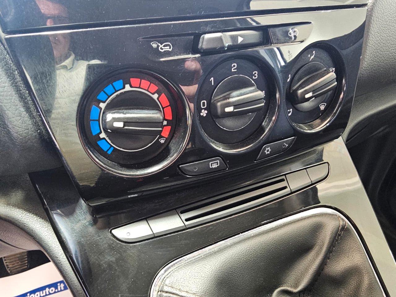 Lancia Ypsilon 5 Porte Ypsilon 1.2 8v Platinum s&s 69cv