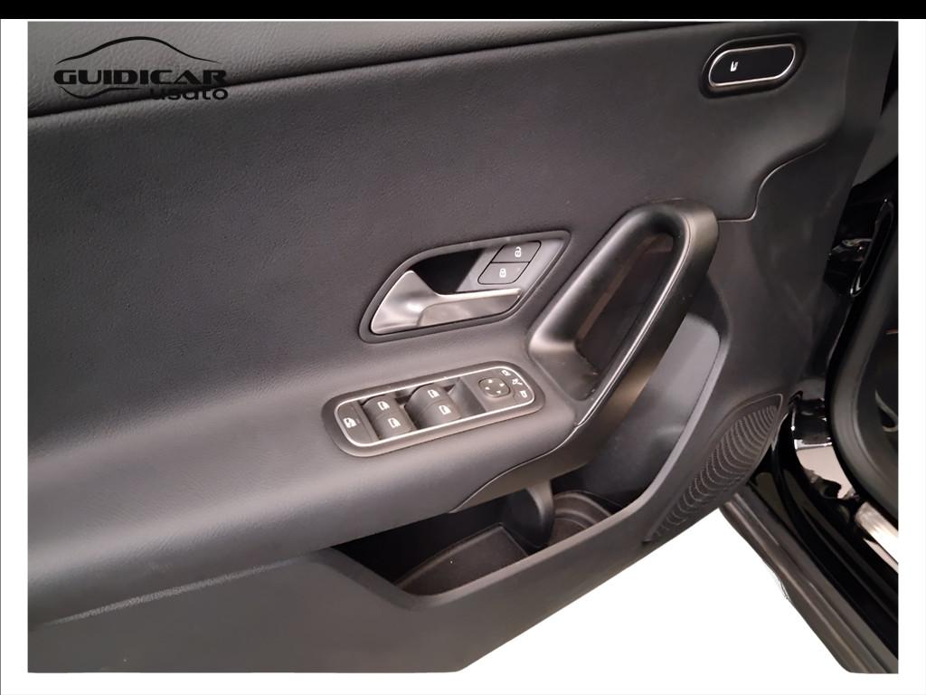 Mercedes-Benz Classe A - W177 2023 - A 180 d Advanced auto