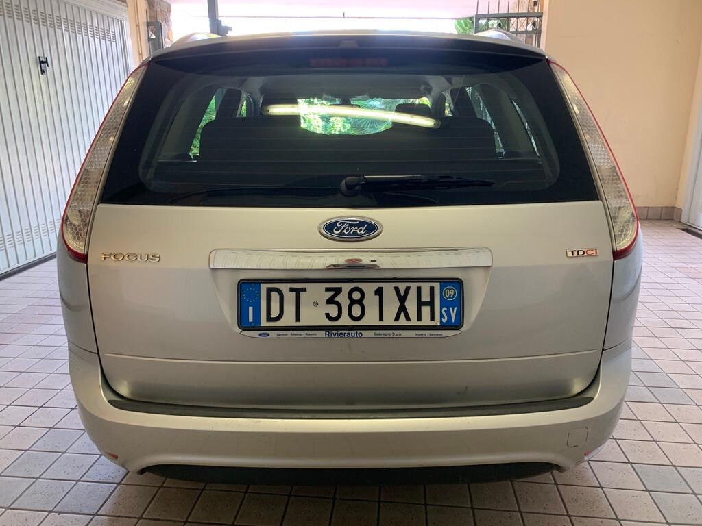 Focus SW 1.6 tdci Titanium 90cv distribuzione fatta