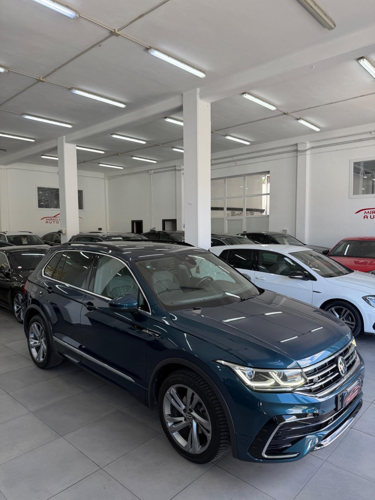 VW Tiguan 2.0 TDI 150 CV SCR DSG R-Line FINANZIABILE