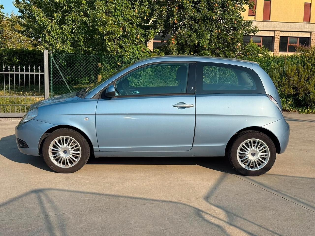 Lancia Ypsilon 1.2 NEO-PATENTATO 85.000KM