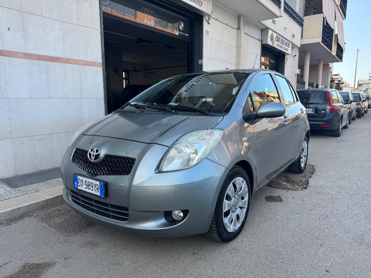 TOYOTA - Yaris - 1.3 5p. NAVIGATORE/ PDC