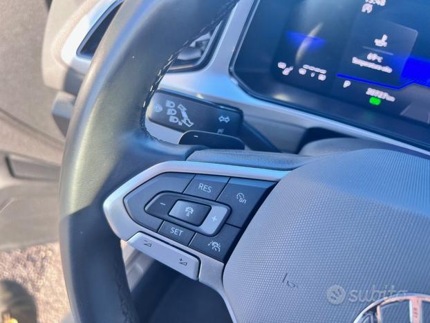 VOLKSWAGEN T-Roc 1.5 TSI ACT DSG Life