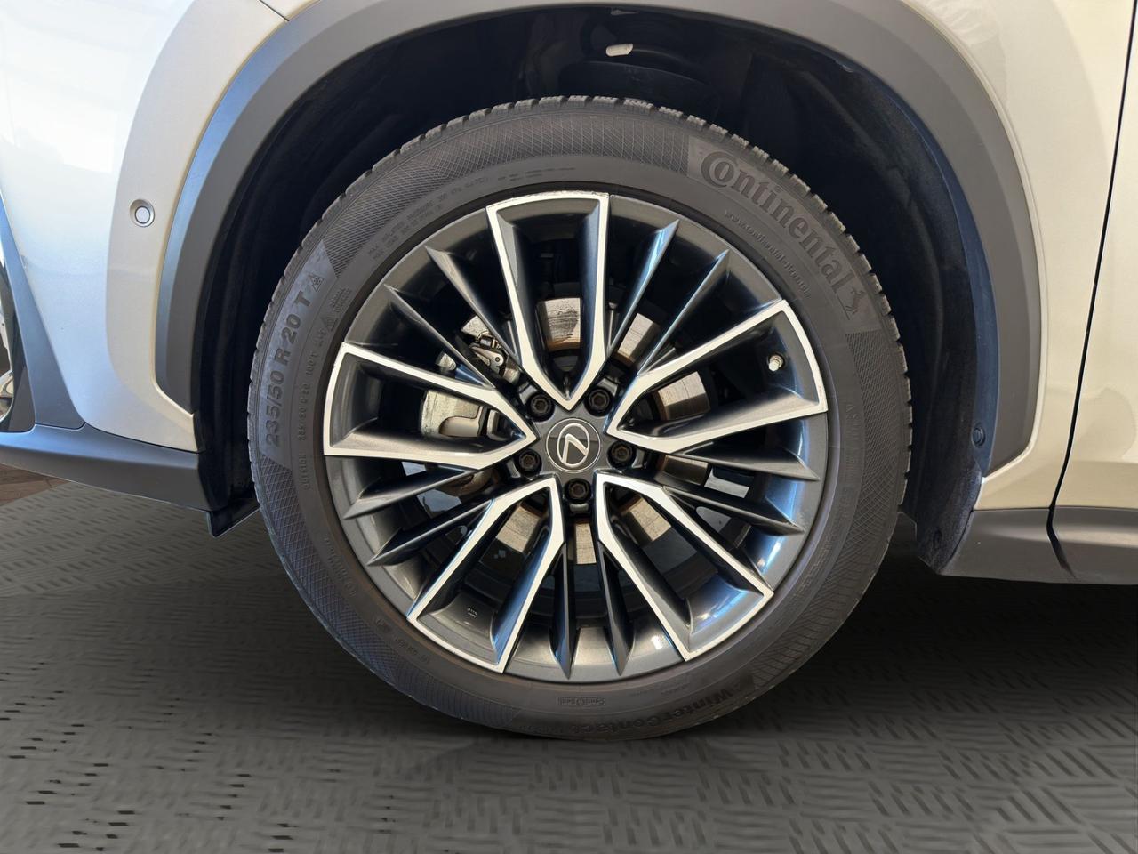 Lexus NX 350h 2.5 Luxury 4wd 244cv e-cvt