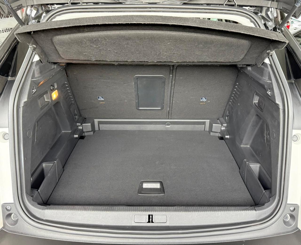 Peugeot 3008 BlueHDi 130 S&S Business