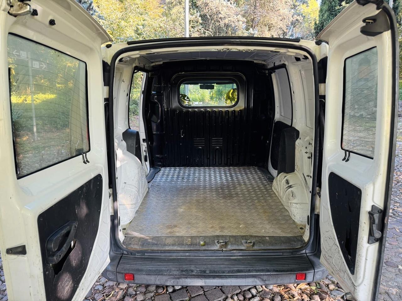 Fiat doblo' 1.6 16v - METANO