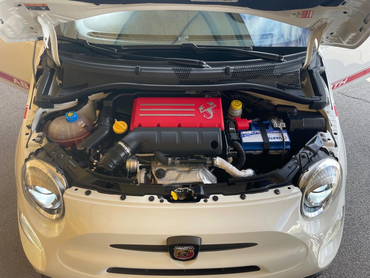 Abarth 595 1.4 Turbo T-Jet 180 CV Esseesse