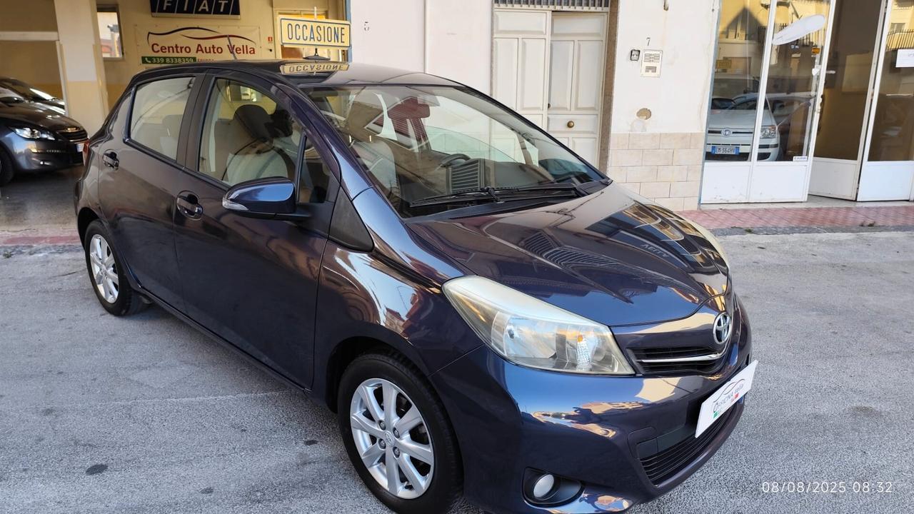 Toyota Yaris 1.0 5 porte
