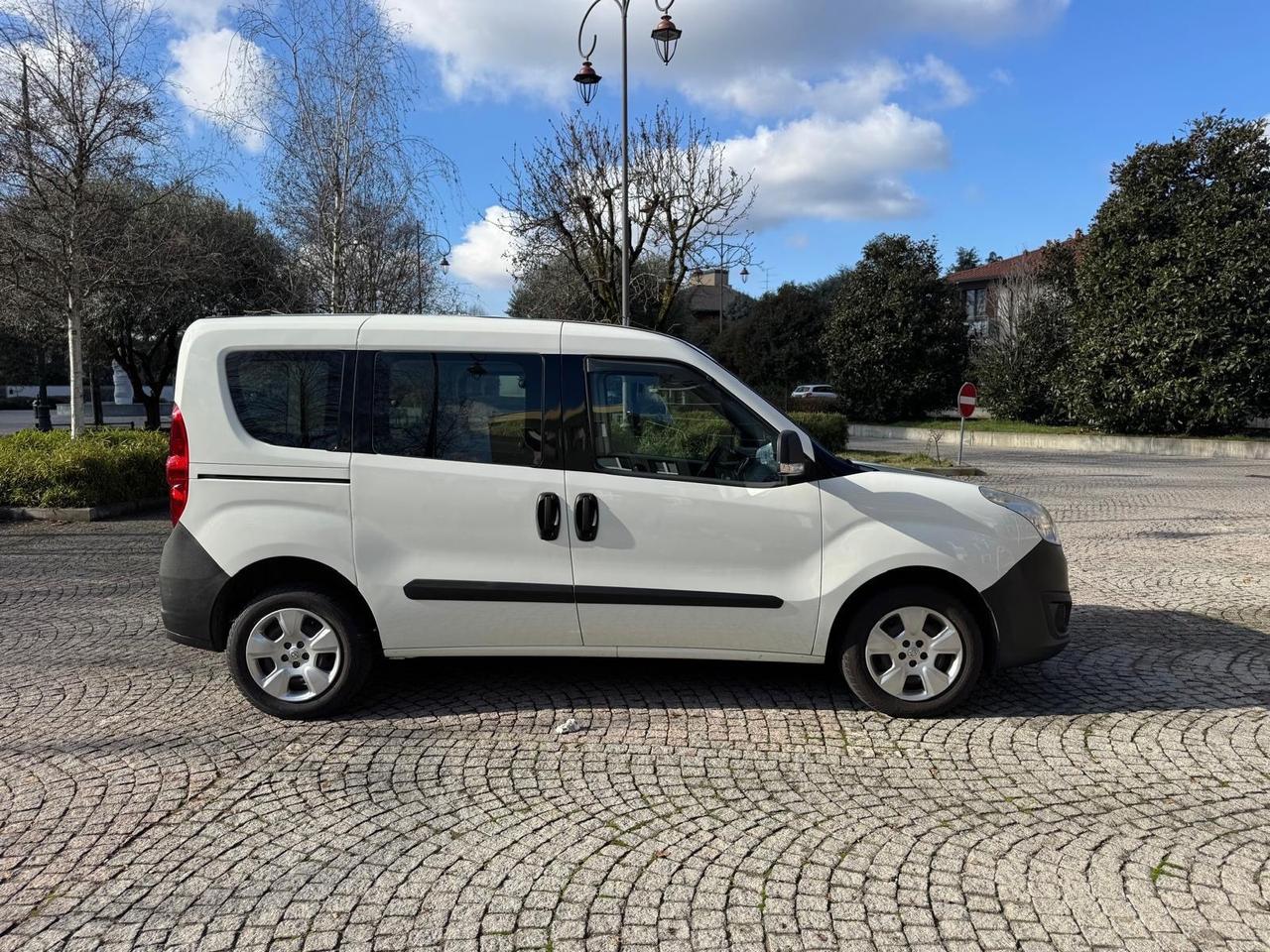 Opel Combo 1.3 CDTi 90CV 5posti