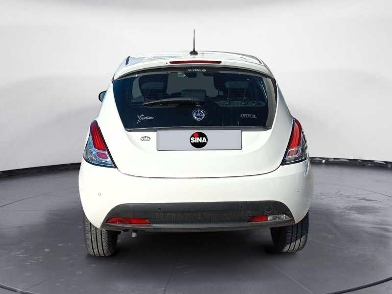 LANCIA Ypsilon 1.0 firefly hybrid Silver s&s 70c