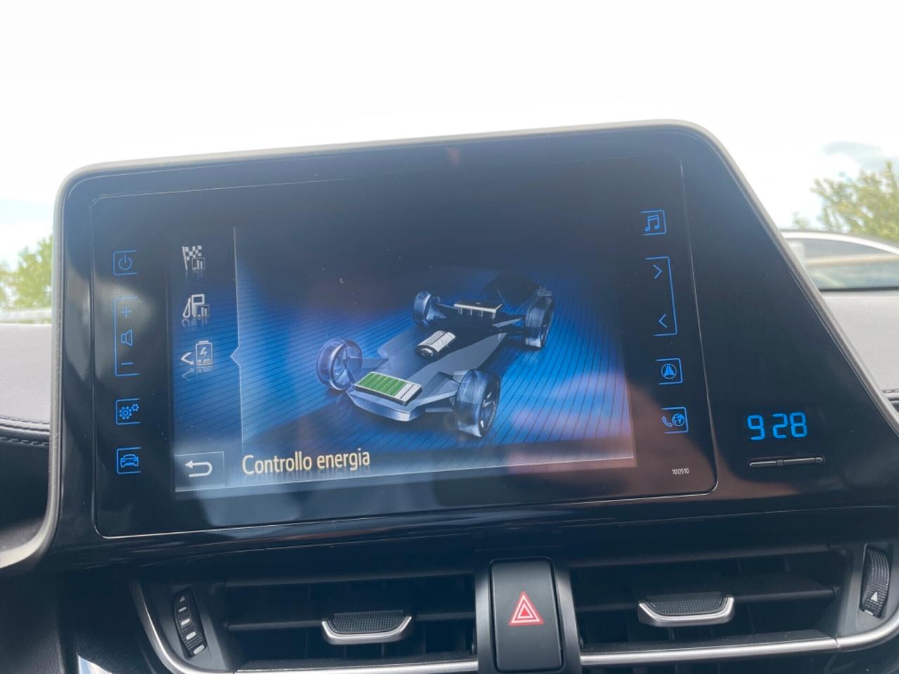 Toyota C-HR 1.8 Ibrida Neopatentati