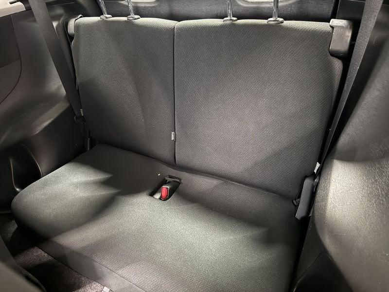 Toyota iQ iQ 1.0 Lounge (high) CVT