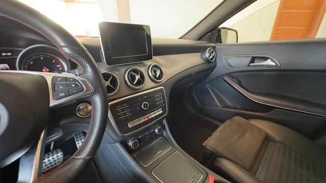 Mercedes-benz CLA 200 d 4Matic Automatic Premium