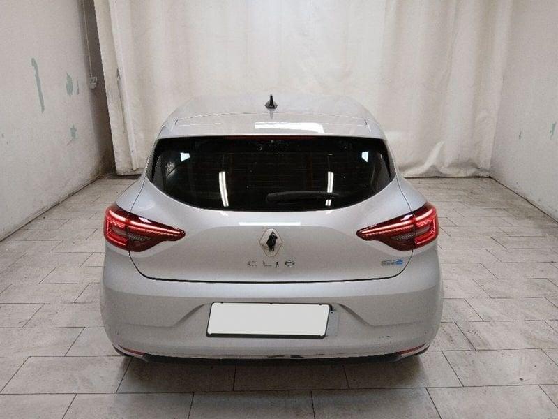 Renault Clio 1.6 E-Tech hybrid Intens 140cv auto my21