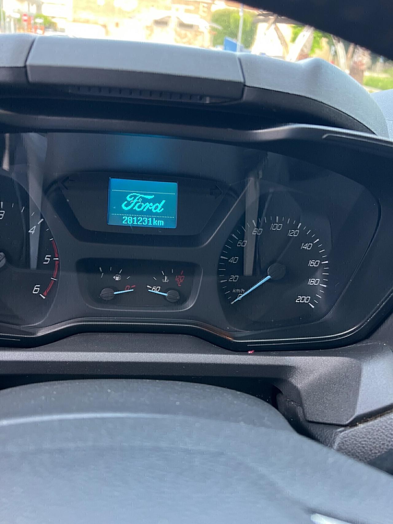 Ford Transit Custom 9 posti 2.2 TDCi 105 cv