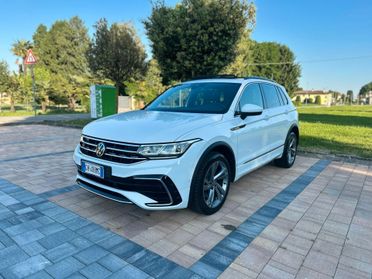 Volkswagen Tiguan 2.0 TDI 200 CV SCR DSG 4MOTION R-Line