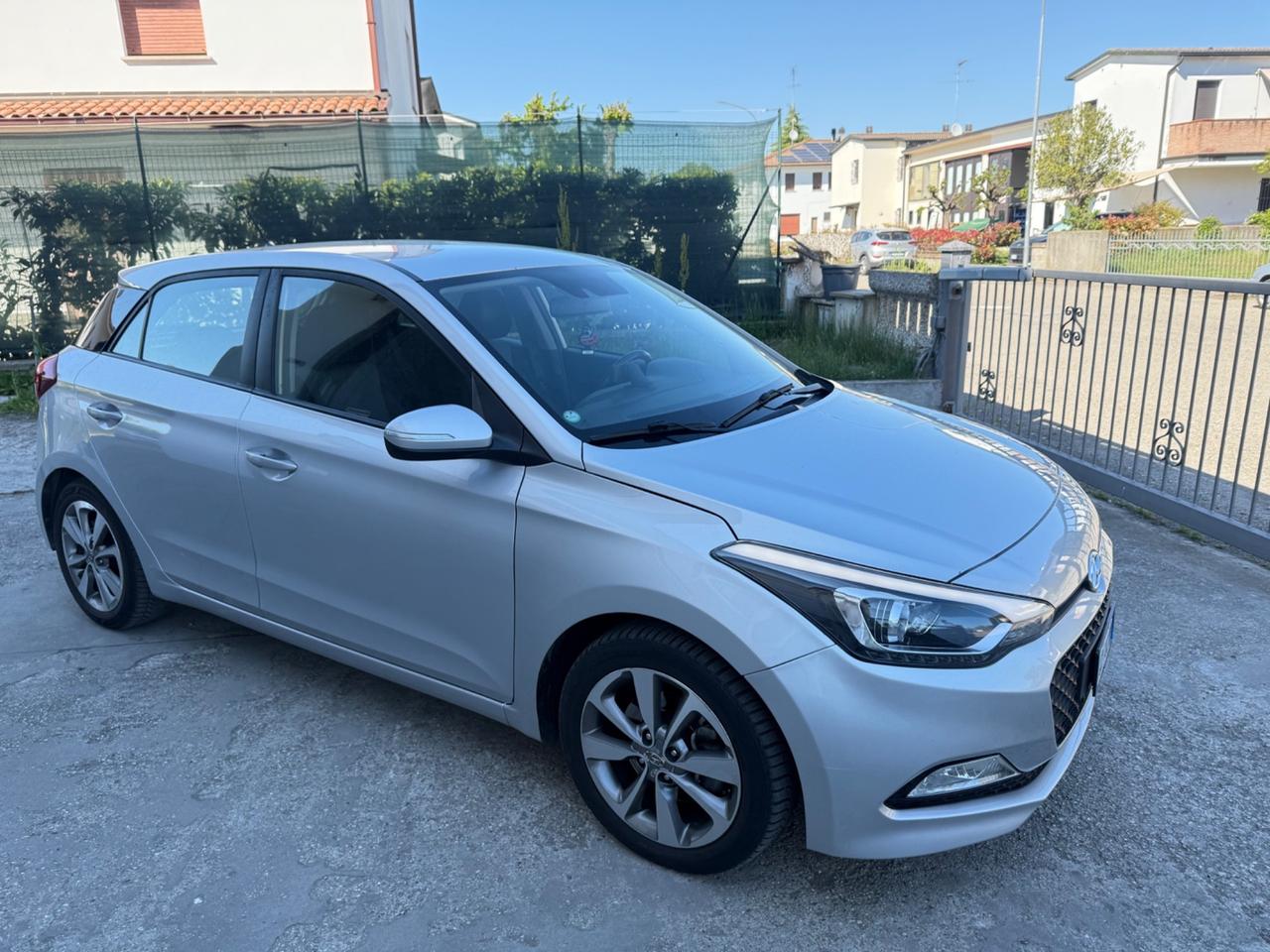 HYUNDAI I20 1.1 DIESEL POCHI KM 2019 EURO 6B