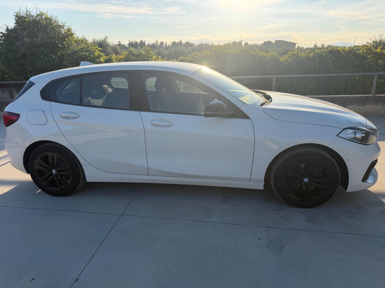 Bmw 118 118i 5p. Advantage