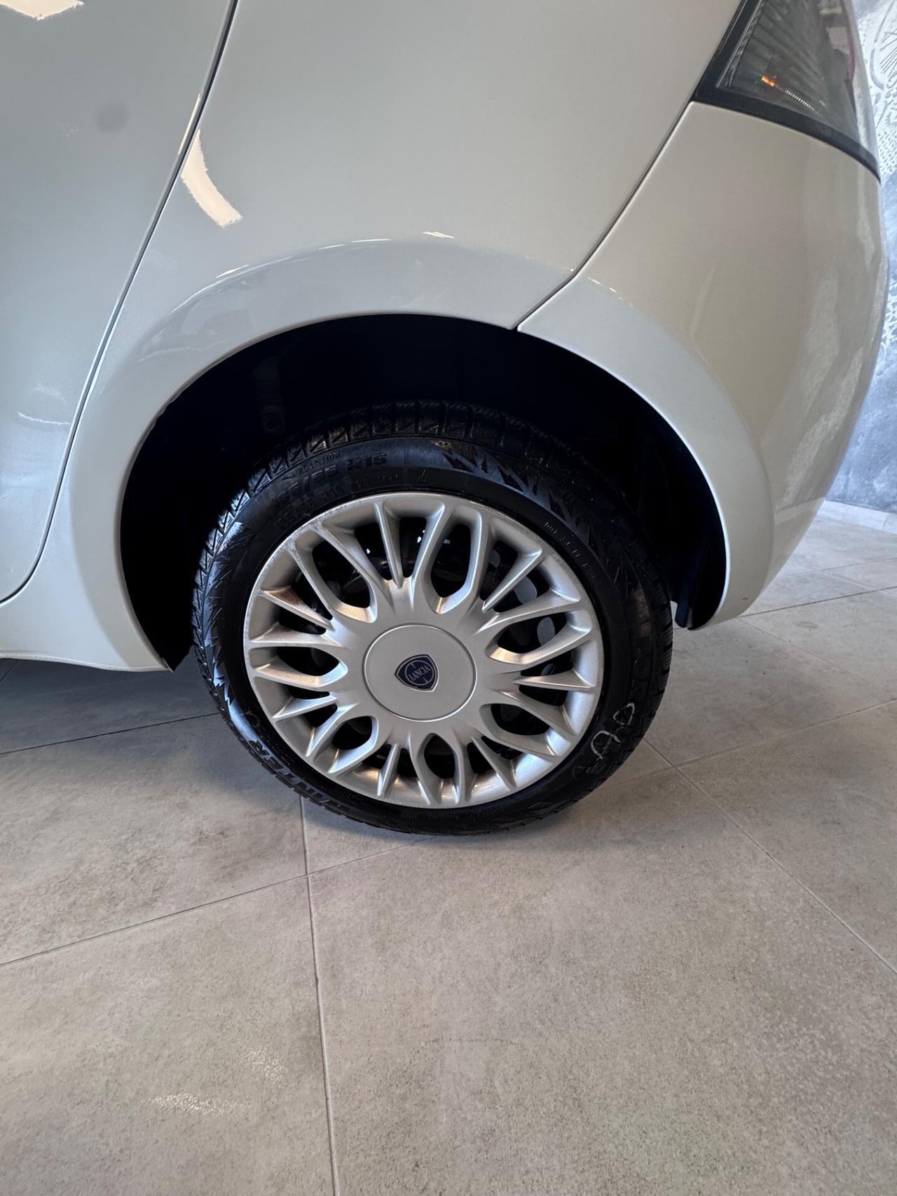 LANCIA YPSILON 1.3 MJET GOLD