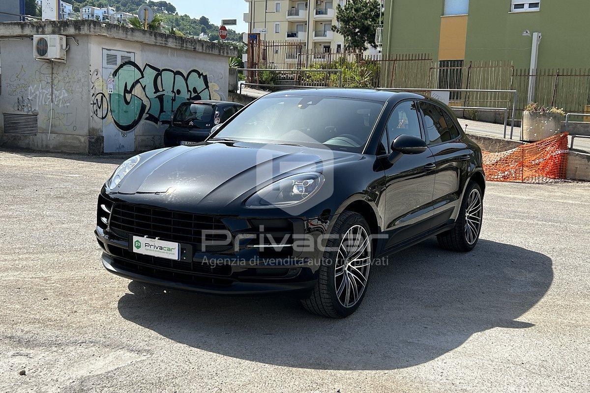 PORSCHE Macan 2.0