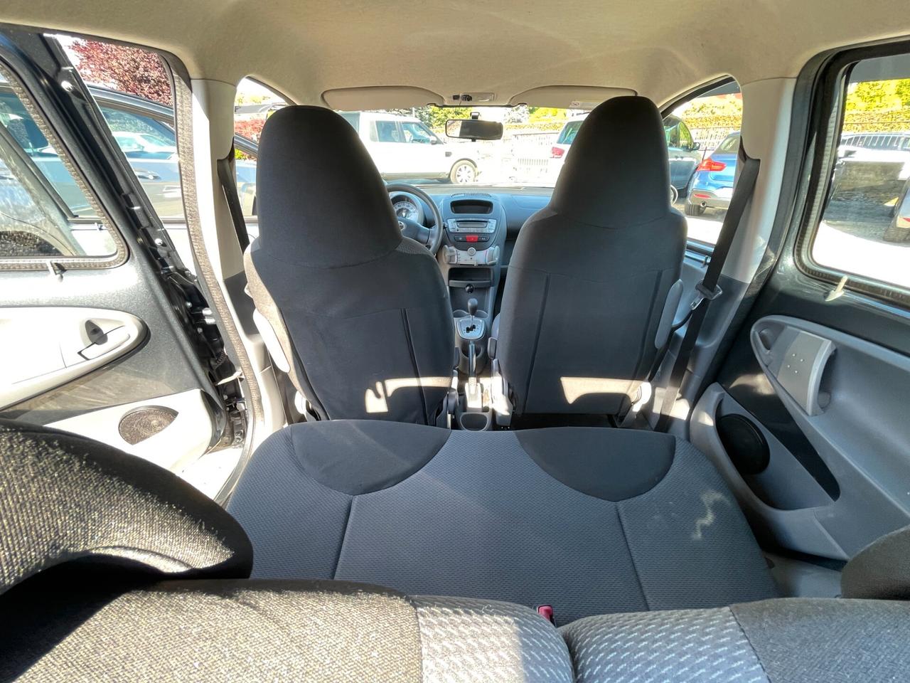 Toyota Aygo I 2005 5p 1.0 Sol m-mt
