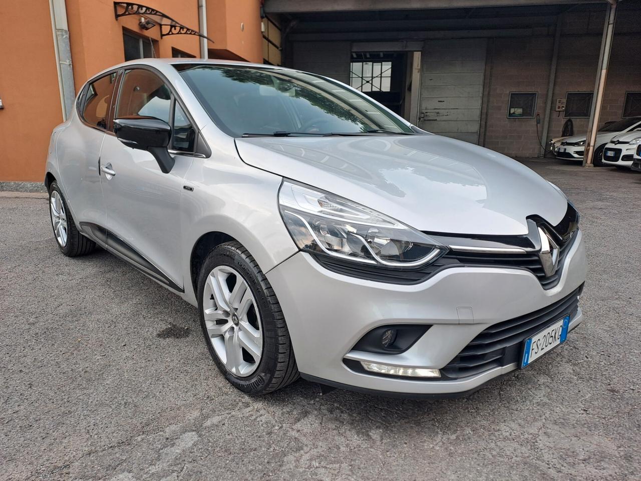 RENAULT CLIO 1.5 DCI 75cv *OK NEOPATENTATI* EURO 6