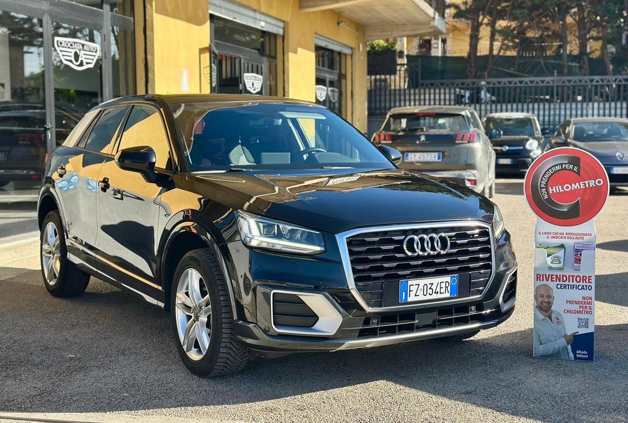Audi Q2 30 TDI Identity Black