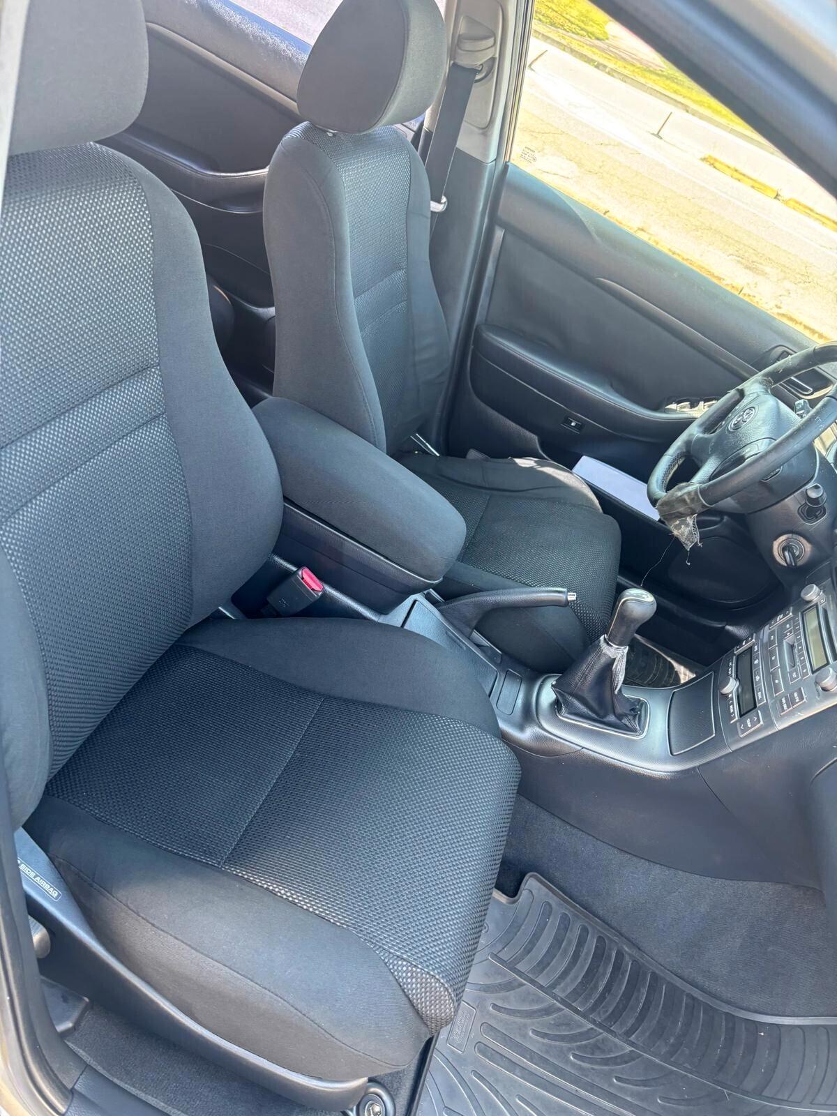 Toyota Avensis 2.0 D-4D 16V Station Wagon