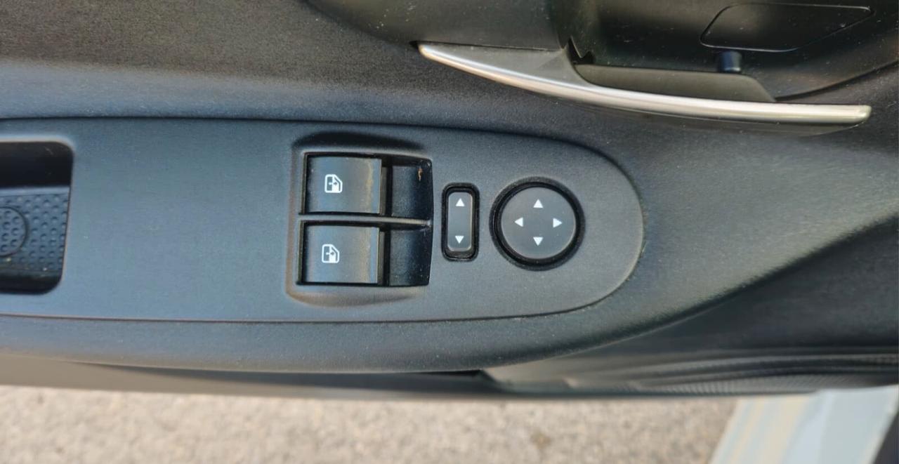 Lancia Ypsilon 1.2 69CV Platinum