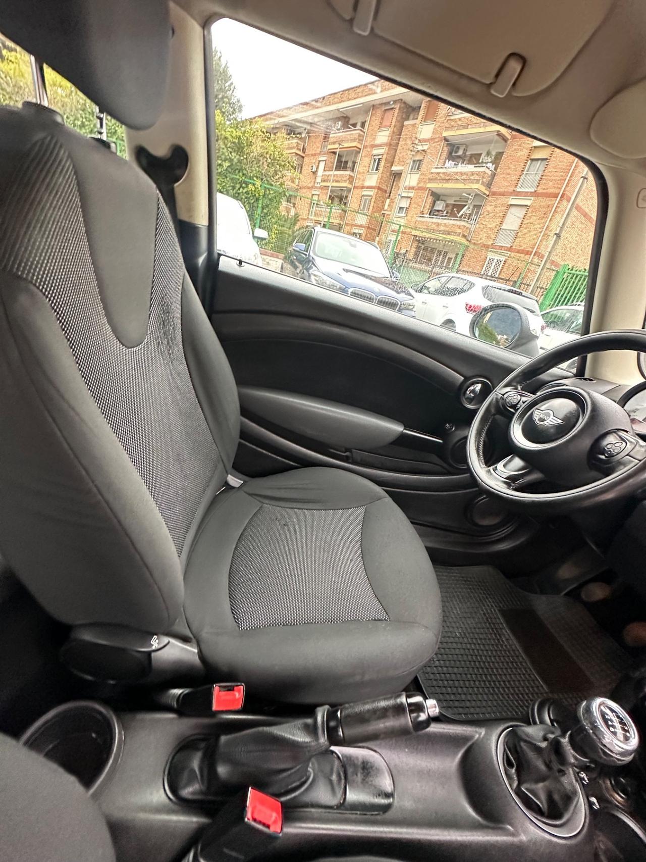 Mini 1.6 16V Cooper D