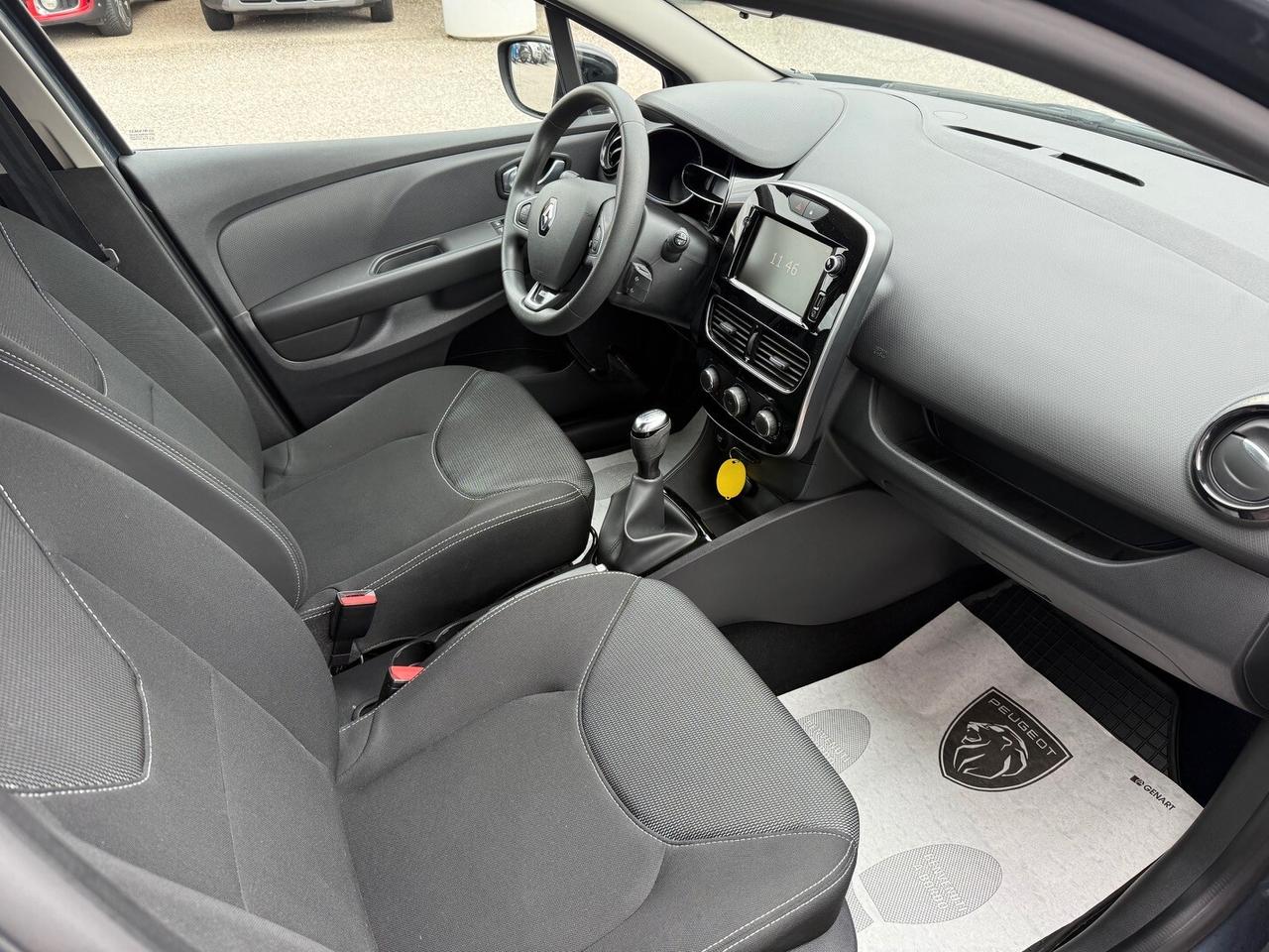 Renault Clio TCe 12V 75 CV 5 porte Moschino Life