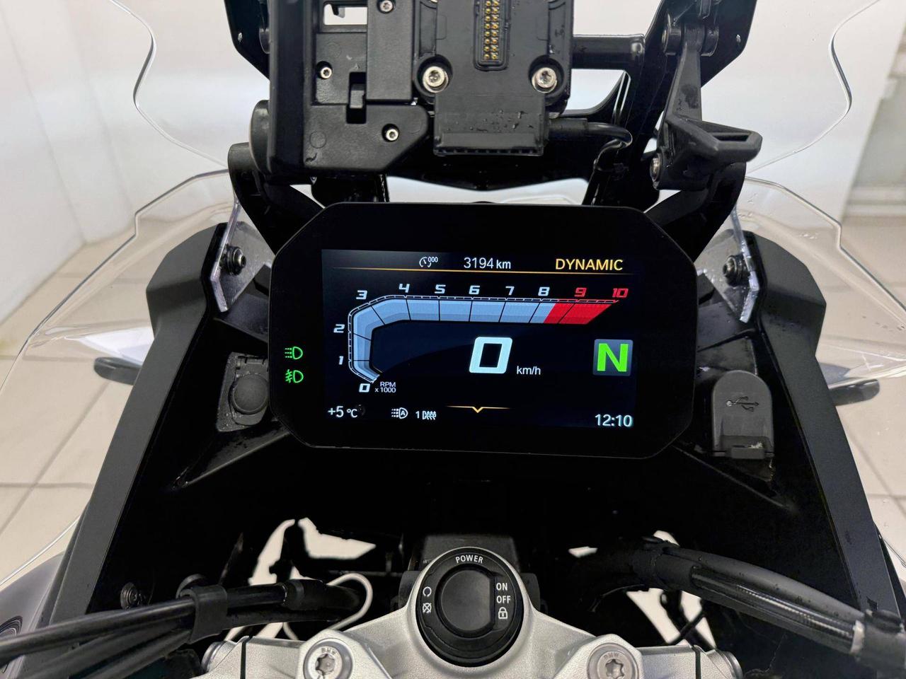 BMW F 900 GS Adventure Ride Pro