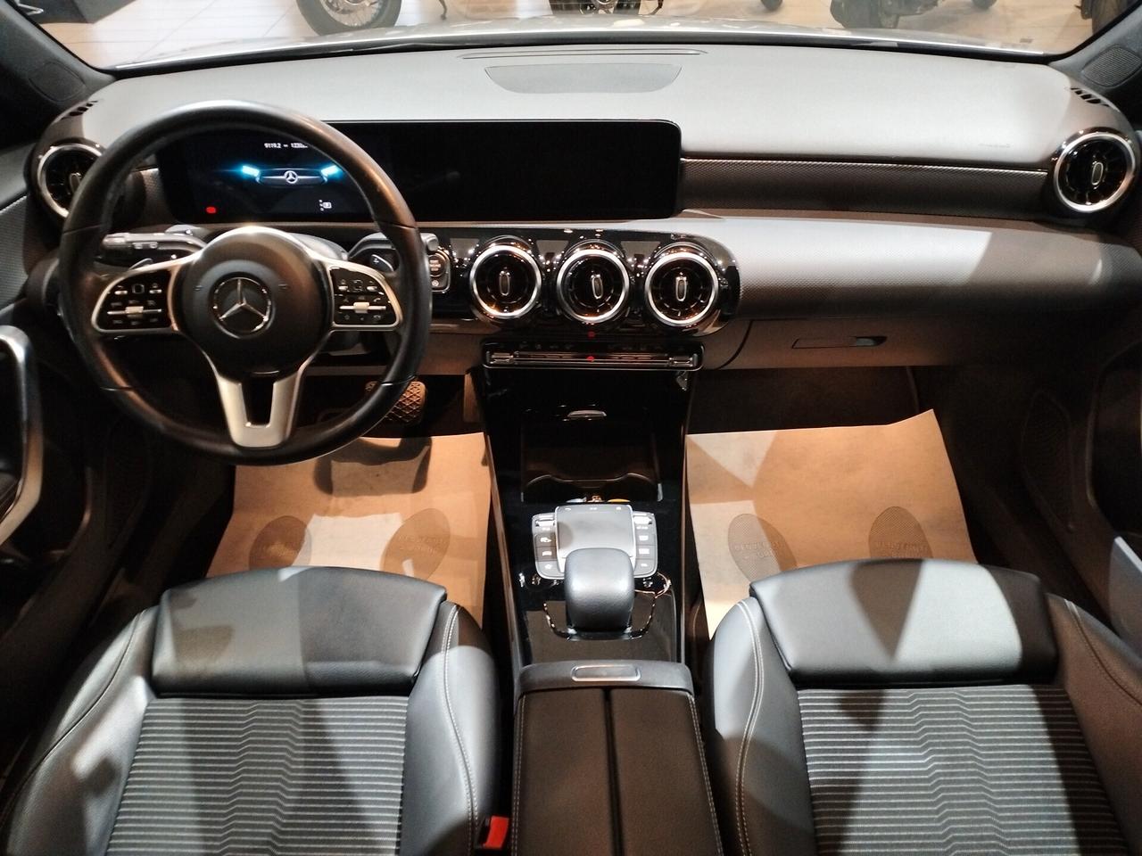 Mercedes-Benz A180 d Sport auto *IVA ESPOSTA*