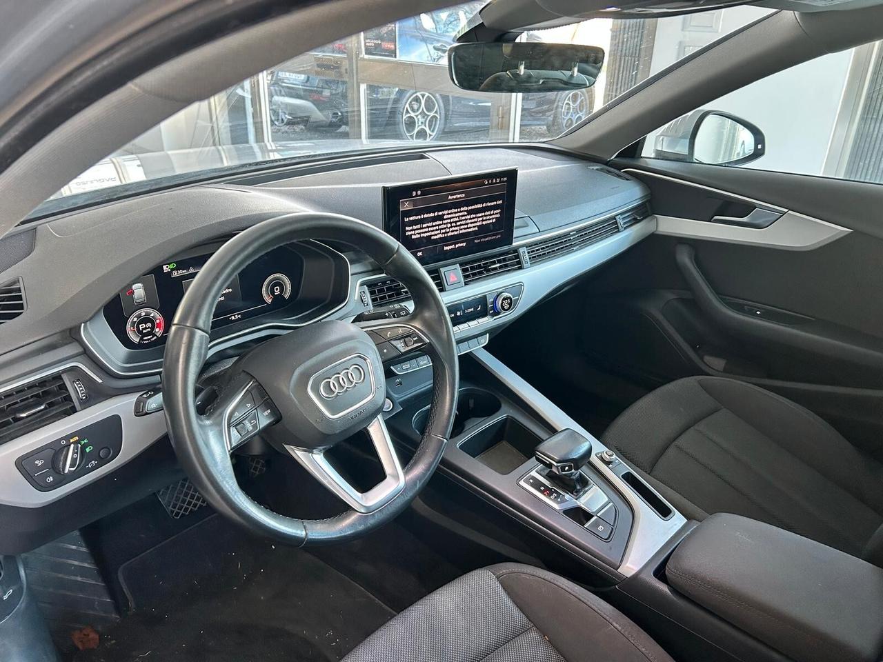 Audi A4 Avant 35 TDI/163 CV S tronic Business Advanced