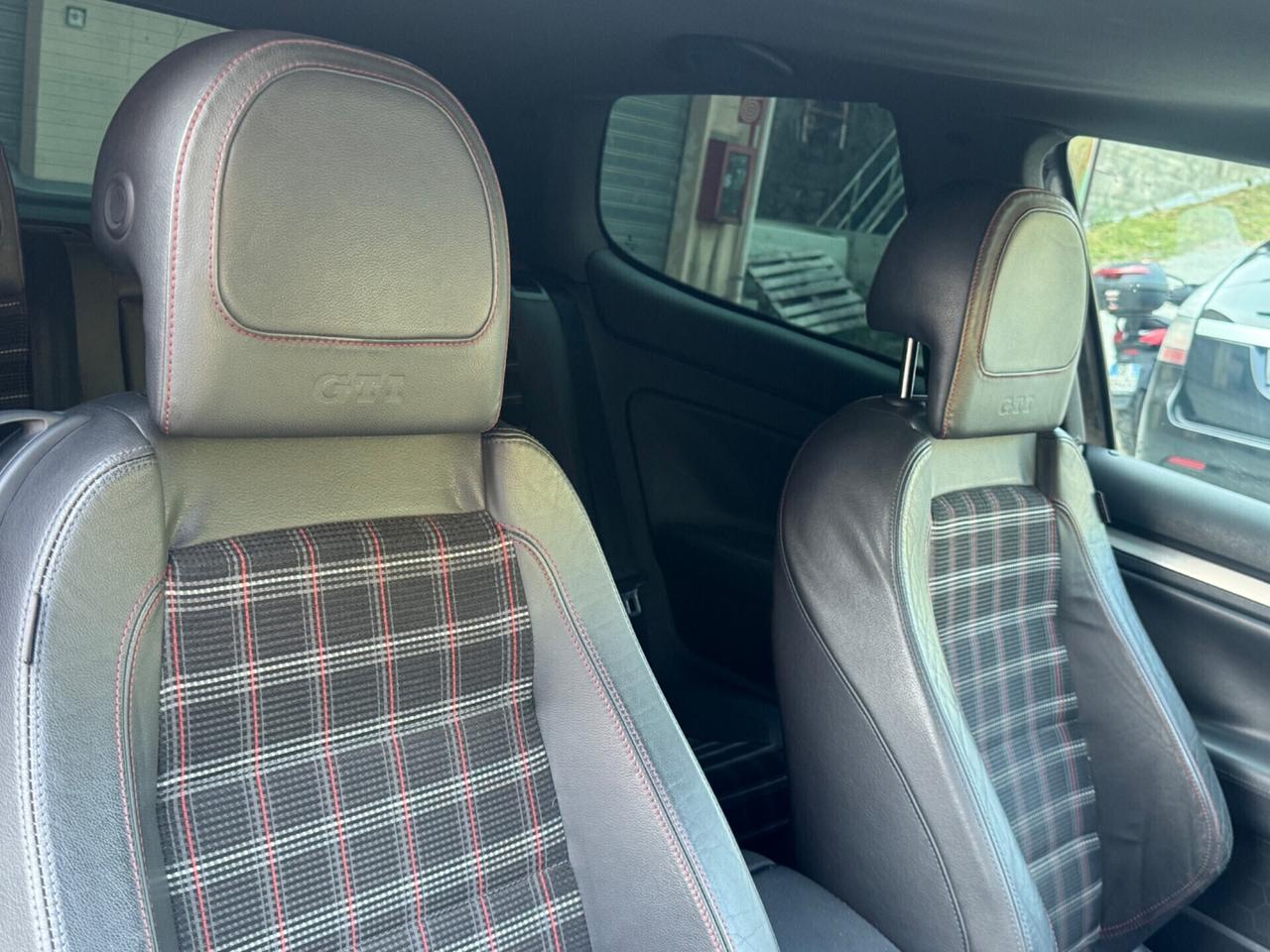 Volkswagen Golf 2.0 16V 230CV 3p. GTI Edition 30