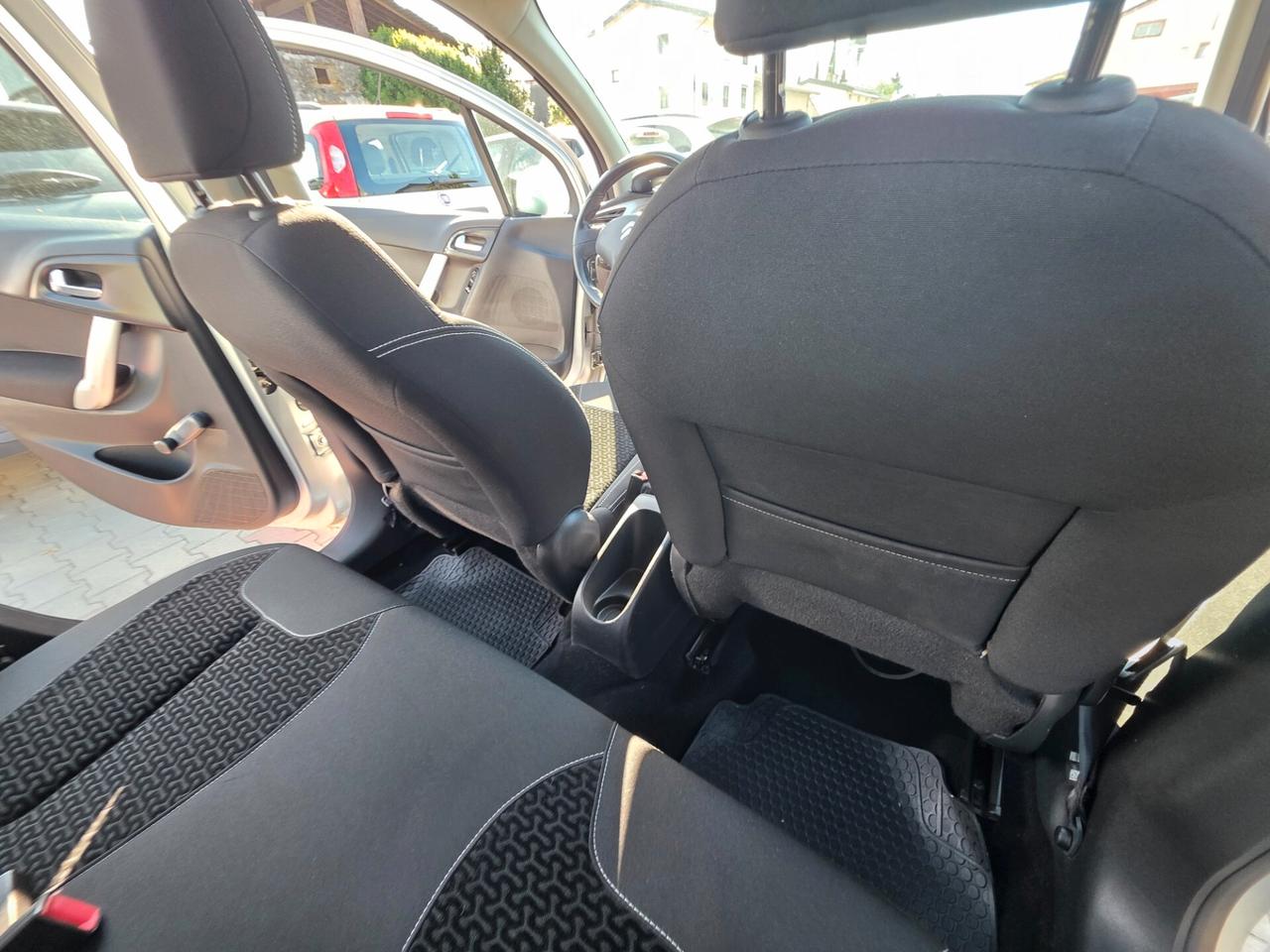 Citroen C3 1.4 Exclusive perfetta è garantita 12 mesi