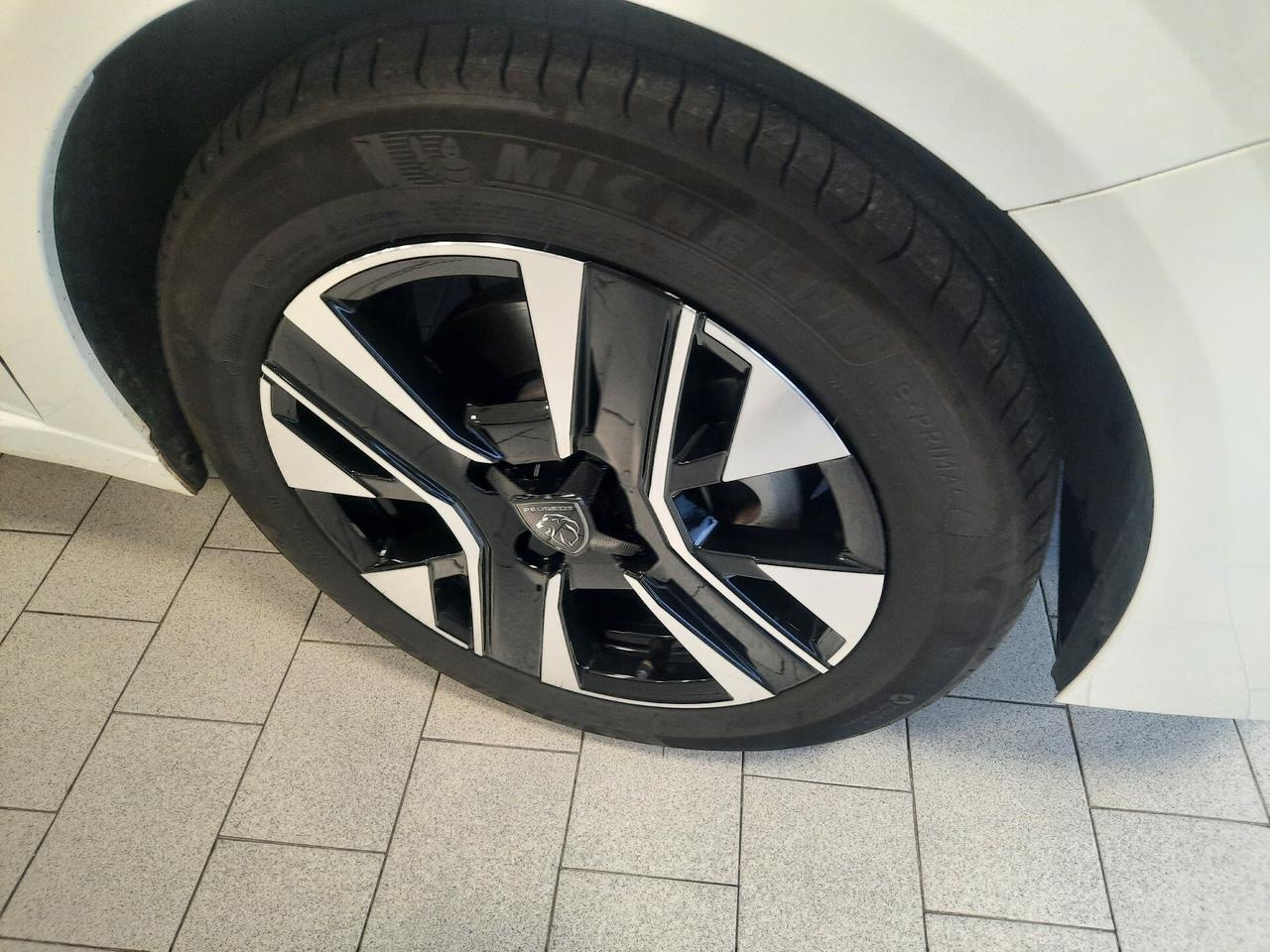 Peugeot 208 PureTech 100 Stop&Start 5 porte Allure