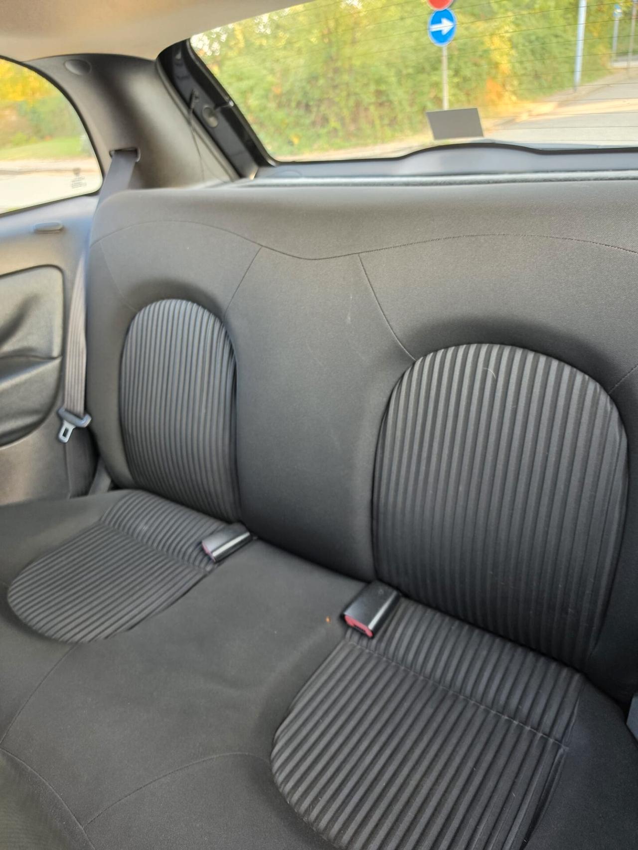Lancia Ypsilon 1.2 gpl